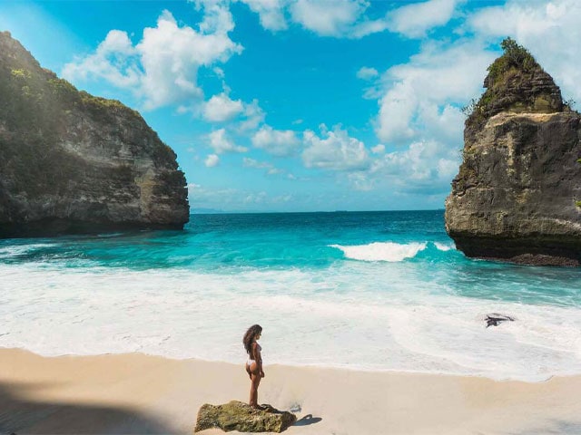 Hidden Gems Nusa Penida (Suwehan Beach)